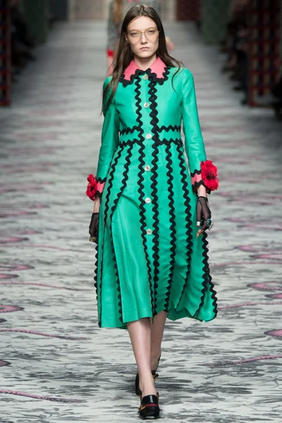 Look 35